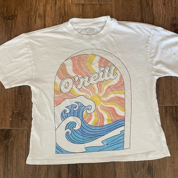O'Neill White Tee with Vibrant Graphic - Picture 2 of 5